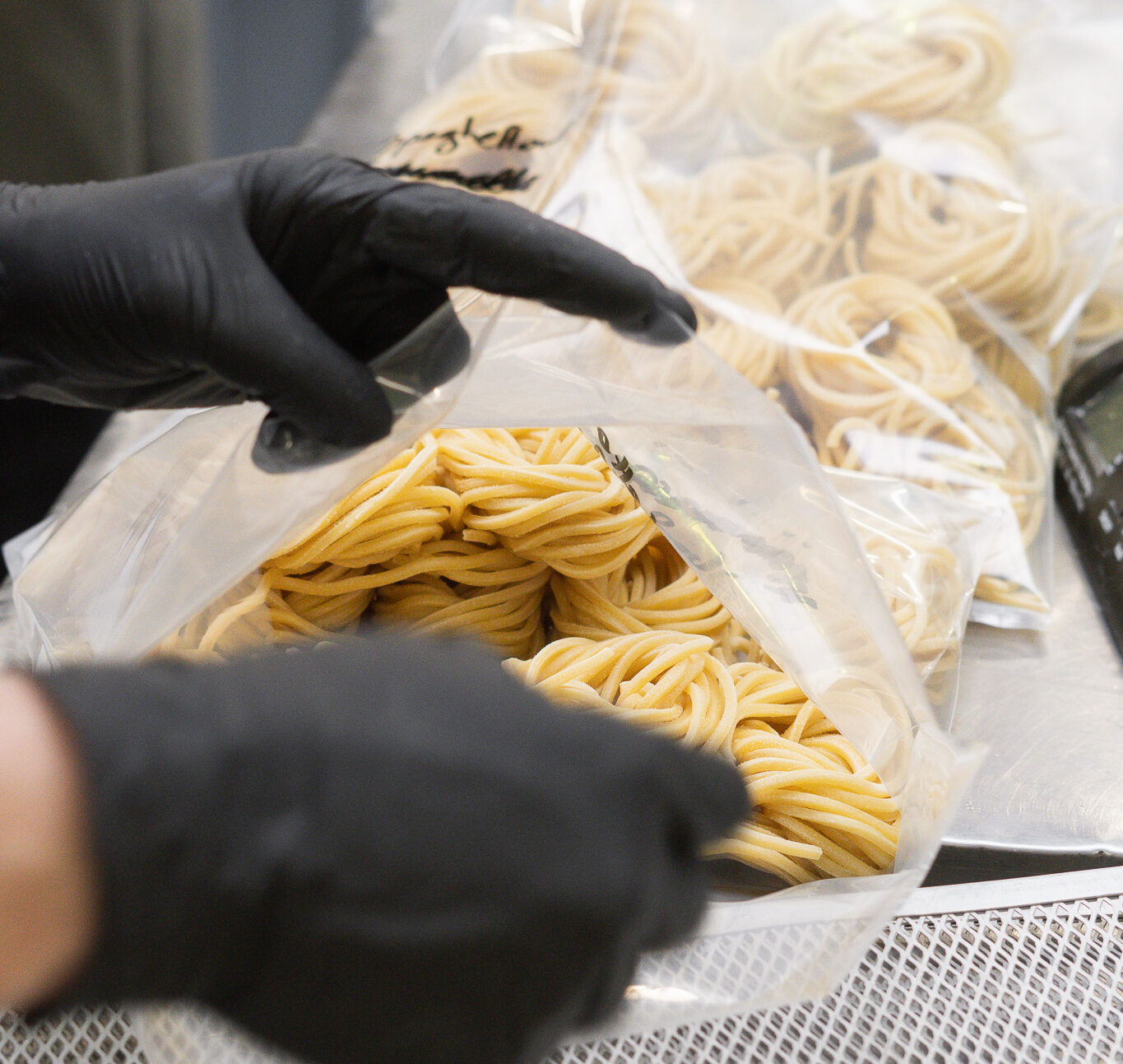 production-restaurant-fresh-pasta-amsterdam